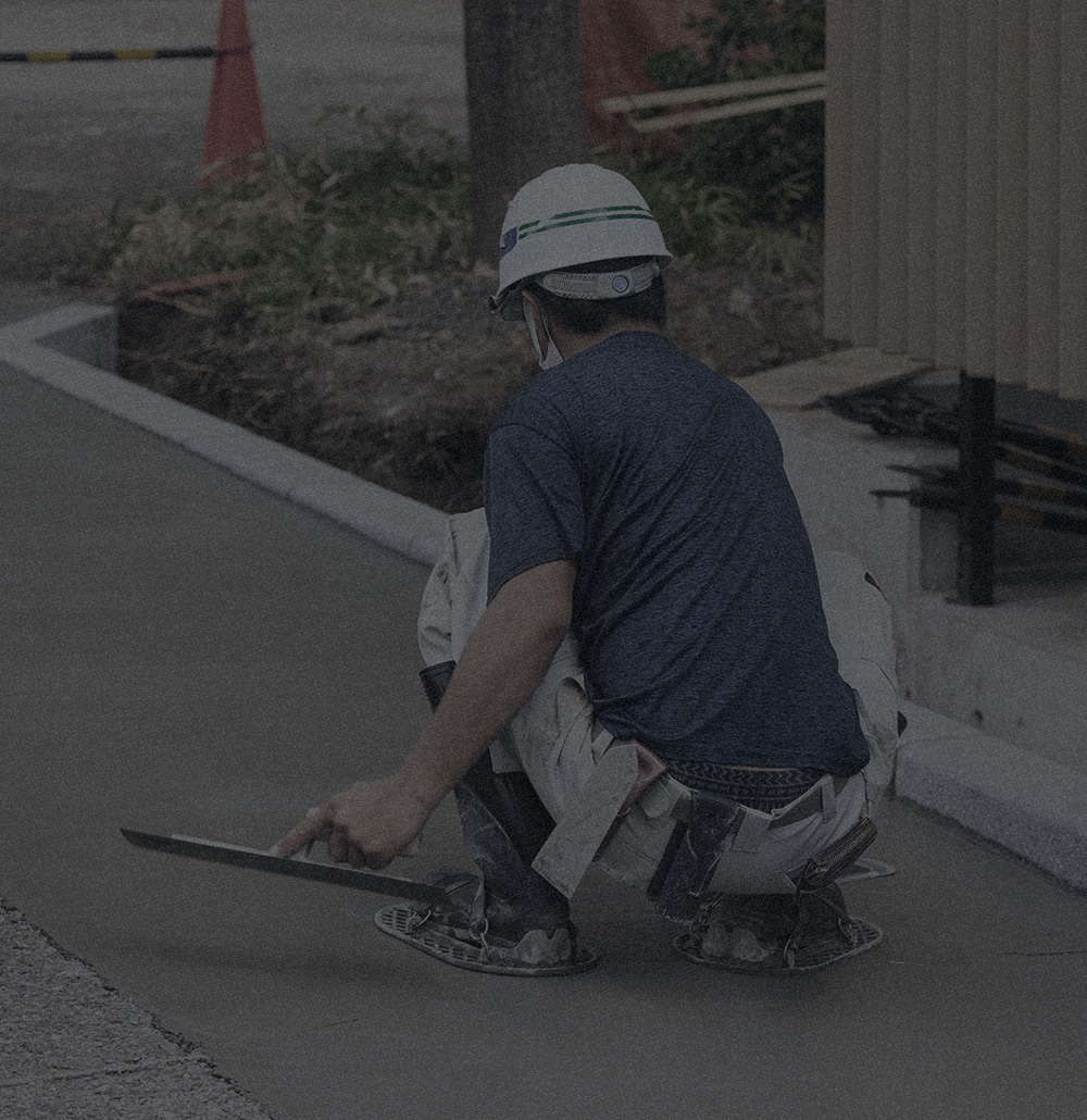 左官・タイルの職人として、ここで技術を磨く。宮崎で左官工・タイル工を募集中。経験者・未経験者ともに歓迎します。